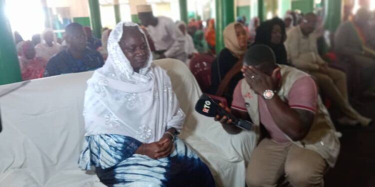 Arrivée de la Première dame de la République à Boké: Le socle de la paix, du développement c’est la prière (Mme Goumou)