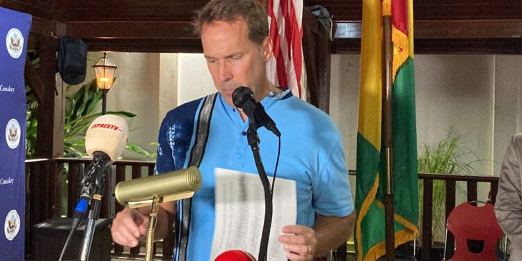 L’ambassade des Etats-Unis en Guinée, Troy Fitrell fait de bonnes annonces aux médias Guinéens