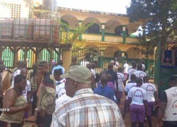 Boké-Economie: La Société UMS offre des machines pour la fabrication de briques et de dallettes à sept (07) groupements de la région