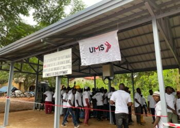 Boké-Economie: La Société UMS offre des machines pour la fabrication de briques et de dallettes à sept (07) groupements de la région