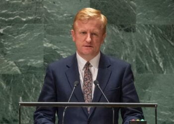 Le Royaume Uni appelle à se prémunir des implications négatives de l’intelligence artificielle