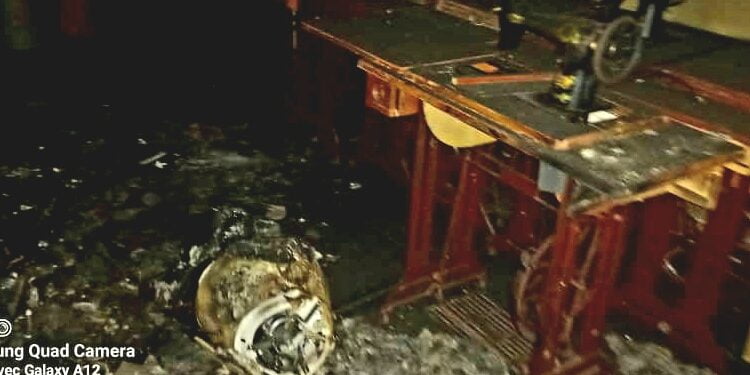 Boké-Vols: Cinq (05) têtes de machines à coudre incendiées par des inconnus au CAEF