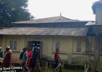 Boffa-Religion: La Mosquée de Taïgbé sur le point de céder (constat)