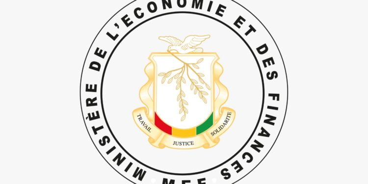 Kaloum : un violent incendie d’origine électrique survenu au bâtiment abritant le trésor public