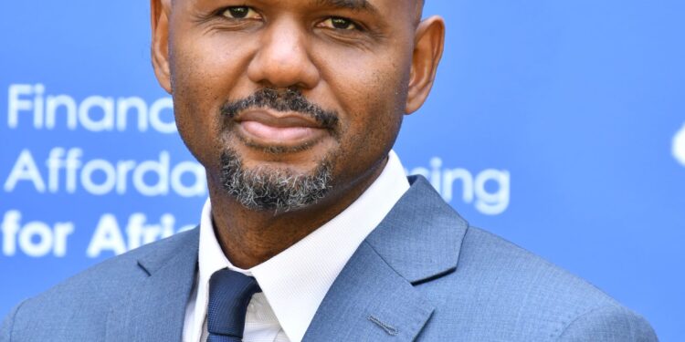 Banque de Développement Shelter Afrique et la Guinée signent un accord de prêt pour stimuler la fourniture de logements abordables dans le pays