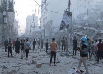 Inquiétudes sur le sort de plusieurs hôpitaux touchés par des raids à Gaza