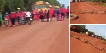 Manifestations à Kolaboui (Boké) et à Souguéta (Kindia): les jeunes en colère érigent des barricades pour empêcher toute circulation des engins roulants   