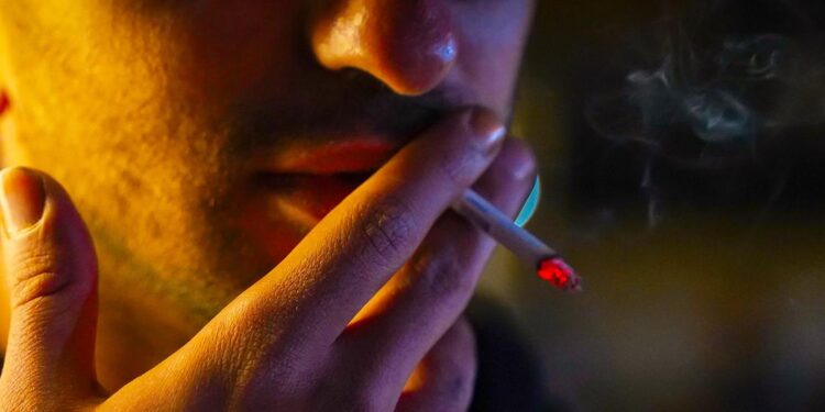 « Stop aux mensonges », l’OMS réclame la fin de l’ingérence de l’industrie du tabac dans les politiques de santé