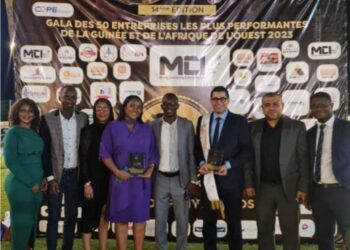 Gala des 50 entreprises les plus performantes de la Guinée et de l’Afrique de l’ouest 2023 : L’entreprise MCI rafle “le Prix de l’entreprise la plus performante et la plus compétitive