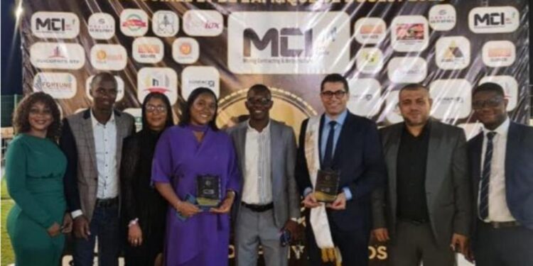 Gala des 50 entreprises les plus performantes de la Guinée et de l’Afrique de l’ouest 2023 : L’entreprise MCI rafle “le Prix de l’entreprise la plus performante et la plus compétitive