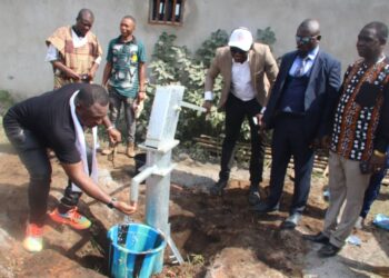 Humanitaire : La MAFAC de Dr David Makongo donne de l’eau potable aux populations de Coyah et Forécariah