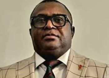 NOEL 2023 : DR DAVID MAKONGO VOUS SOUHAITE TOUT LE BONHEUR AUX GUINÉENS