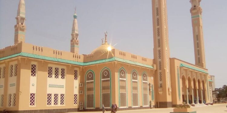 Grande Prière pour Kaloum suite à l’Incendie du dépôt d’hydrocarbure de Coronthie