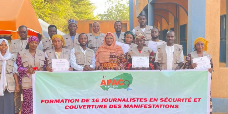 NIGER  Sécurité physique, premiers secours, fourniture d’équipements : RSF soutient les journalistes au Niger