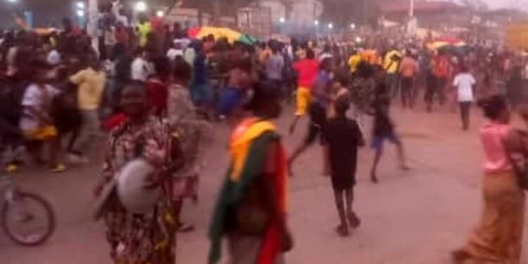 Boké/Sports: Les supporters inondent les rues après la victoire du Syli de Guinée face à la Guinée Équatoriale