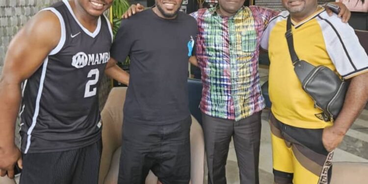 Le PDG MAFAC invite la star Nigériane de football à une cérémonie de reconnaissance en Guinée