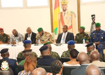 Primature : AMADOU OURY BAH PREND FONCTION