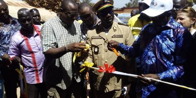 Boké/Education : La société UMS remet les clés de la 10ème école rénovée et équipée dans la Commune urbaine