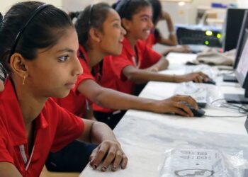 « Les femmes et les filles ont toute leur place dans la science » – Guterres