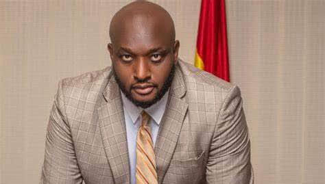 Société nationale des pétroles (SONAP): Mamadi Doumbouya limoge Amadou Doumbouya et son adjointe