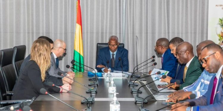 𝗜𝗡𝗗𝗨𝗦𝗧𝗥𝗜𝗘 : 𝗣𝗥𝗢𝗝𝗘𝗧 𝗗𝗘 𝗖𝗢𝗡𝗦𝗧𝗥𝗨𝗖𝗧𝗜𝗢𝗡 𝗗’𝗨𝗡𝗘 𝗥𝗔𝗙𝗙𝗜𝗡𝗘𝗥𝗜𝗘 𝗗’𝗔𝗟𝗨𝗠𝗜𝗡𝗘 𝗔̀ 𝗞𝗔𝗠𝗦𝗔𝗥