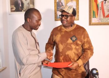 Edition de livre :  Bientôt la version française de ‘’la victoire de David sur Goliath’’ de Dr Makongo