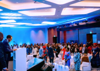 Le président du Groupe de la Banque africaine de développement appelle à la transformation des médias pour améliorer le discours mondial sur l’Afrique