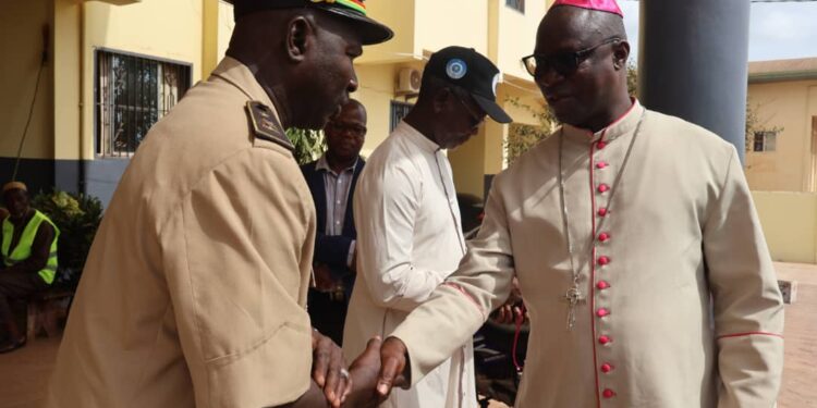 Boké-Religion :  L’Evêque et le gouverneur prient pour la paix et l’épanouissement de la région