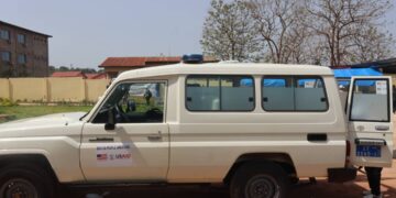 Boké-Santé: L&rsquo;USAID-Guinée fait don d&rsquo;une ambulance au centre de santé de la CR de Kolia Lambanyi