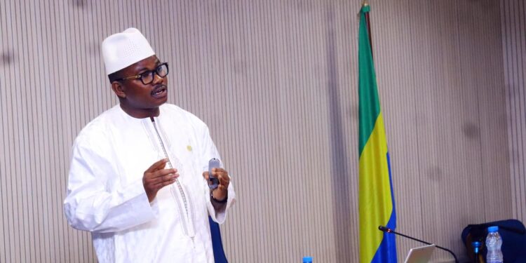 Dr Dansa Kourouma apporte son expertise pour l’élaboration d’une nouvelle Constitution au Gabon