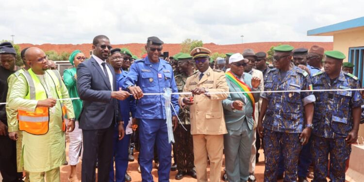 Boké-Douanes: Mise en service d’un scanner mobile au Poste frontalière Maritime de Dapilon