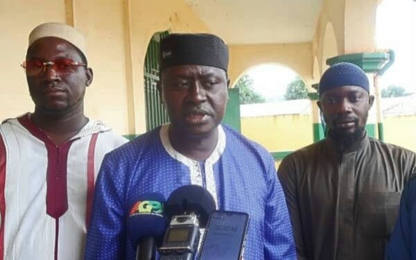 Boké-Religion : L’Union des étudiants guinéens à Médine lance le séminaire scientifique éducatif de 152 leaders religieux