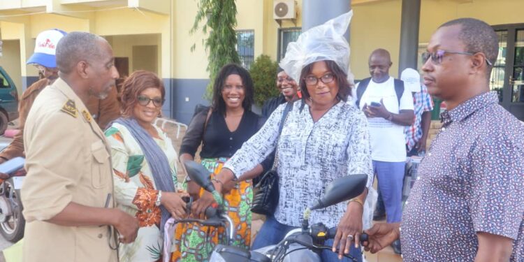 Boké : Des cadres des directions préfectorales de la PFE-PV dotés d’équipements et d’engins roulants