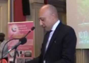 Arnaud NGATCHA : Un défenseur engagé pour une Afrique positive et inspirante