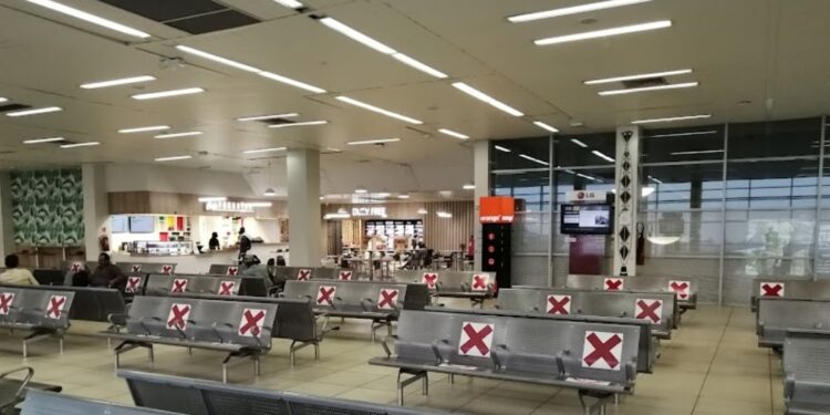 Réaction d’un ancien chargé des relations extérieures et Intendant du Président de la République à propos de l’incident au salon VIP de l’aéroport : Mise au point sur les responsabilités