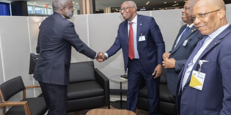 LA CEDEAO RENOUVELLE SON ENGAGEMENT À ŒUVRER AVEC LA GUINÉE 