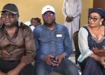 La Fondation Makongo soutient les enfants défavorisés de Kaloum pour la rentrée scolaire 2024-2025