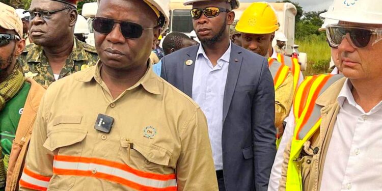 Mines et Géologie : le ministre Bouna Sylla visite les zones d’opérations de la CBG