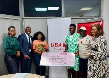 SIGNATURE D’UNE CONVENTION DE PARTENARIAT ENTRE LA FONDATION SBMK ET UBA GUINÉE VIA LA FONDATION UBA