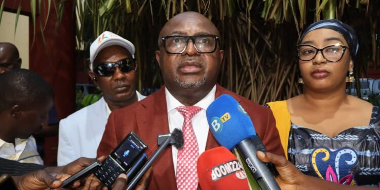 Remise de gains aux heureux parieurs de la LONAGUI : trois gagnants empochent chacun 242 millions de francs guinéens