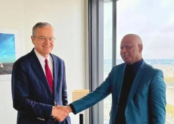 Coopération: le Président de la HAC Guinée reçu par son homologue de l’ARCOM France