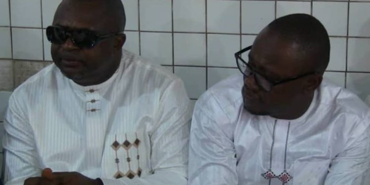 Dr David Makongo, au nom du Président Mamadi Doumbouya, réunit les fidèles des mosquées de Bambeto pour prier pour la paix et les victimes du drame de N’Zérékoré