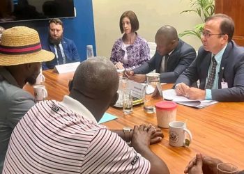 Ambassade des États-Unis : Rencontre entre le Sous-secrétaire adjoint Michaël Heath et les acteurs des médias guinéens