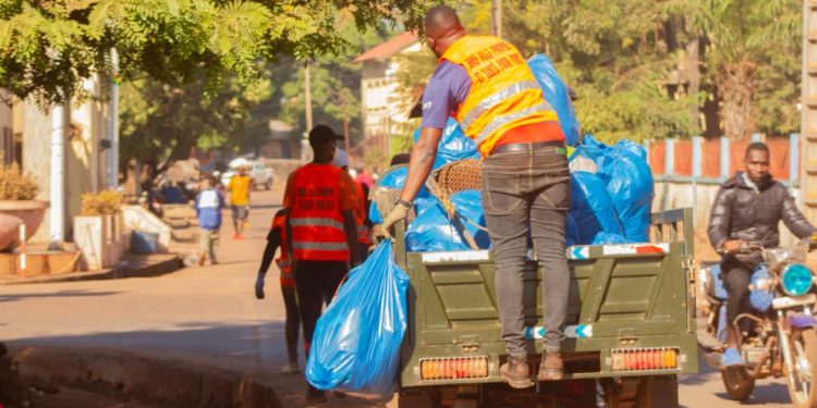 Boké – Environnement : Kakandé Event’s intensifie son projet « Ville propre et santé pour tous »