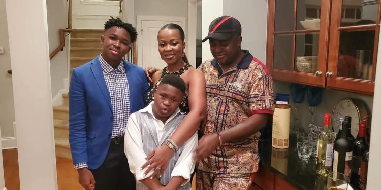 Nouvel An 2025 : Un Message d’Espoir et d’Unité pour la Guinée (Dr David Makongo)