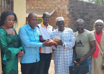 Boké-Médias: Le Chef de la Radio Rurale choisi parrain de l’Association des auditeurs de la préfecture