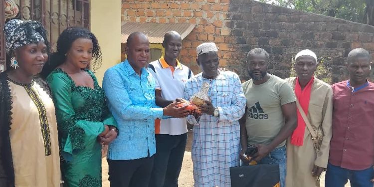 Boké-Médias: Le Chef de la Radio Rurale choisi parrain de l’Association des auditeurs de la préfecture