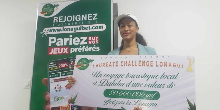 Concours Challenge Jackpot Milliardaire 2024 : La Miss Guinée, Rouguiatou Cissé, reçoit son prix et décroche un stage à la LONAGUI !
