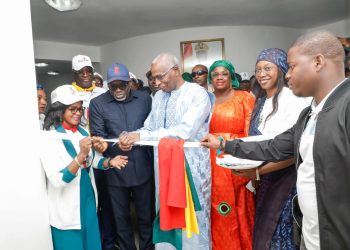 MAMOU : LE PREMIER MINISTRE PRÉSIDE LA CÉRÉMONIE D’OUVERTURE DE L’AGENCE DES DÉPÔTS DU TRÉSOR