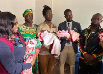Naissance exceptionnelle à Boffa : Les quadruplées de la famille Sylla sauvées et prises en charge à Conakry